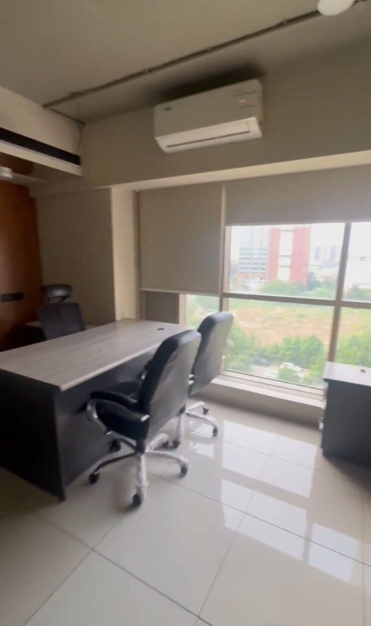 Team Area, shilp-epitome Commercial Office Space 1400 Sq.Ft. In Bodakdev Ahmedabad 9136361