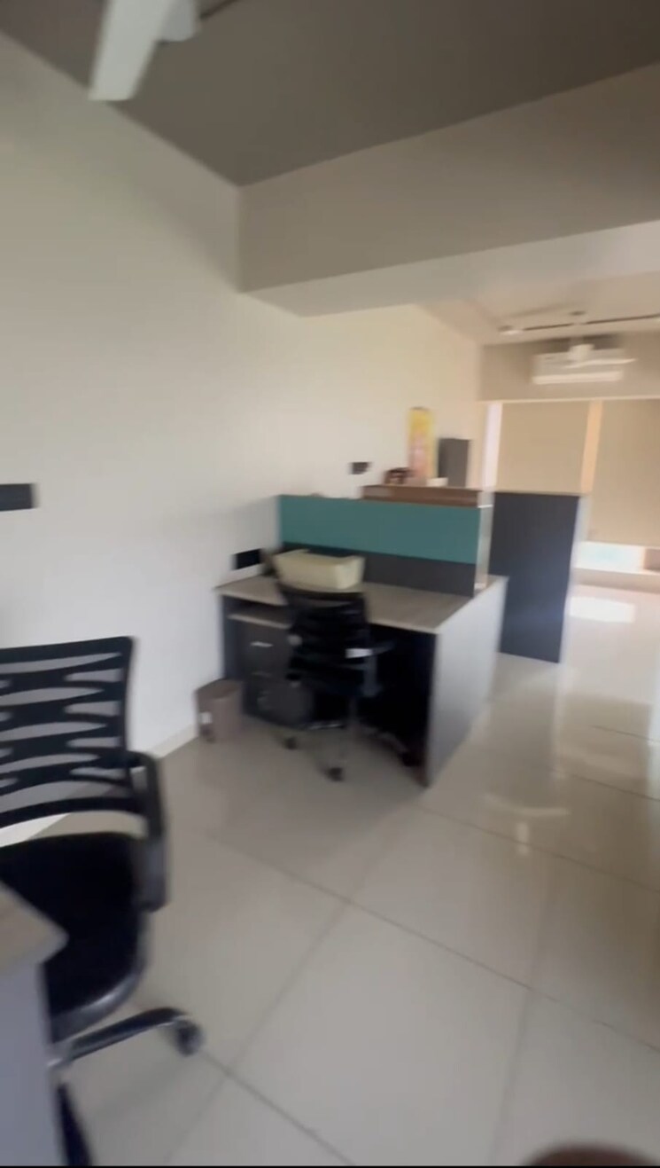 Team Area, shilp-epitome Commercial Office Space 1400 Sq.Ft. In Bodakdev Ahmedabad 9136361