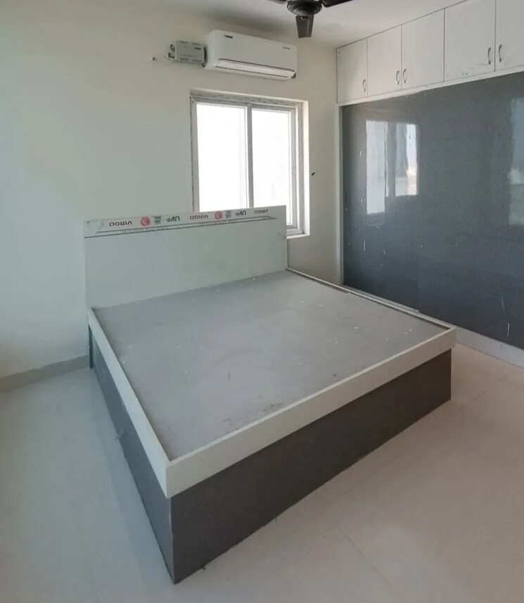 Bedroom, puri-diplomatic-greens-phase-i 3 Bedroom 1700 Sq.Ft. Apartment In Sector 111 Gurgaon 9136510