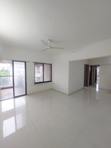 Room in 2 BHK Apartment at Space Elena, Bavdhan – for Rent