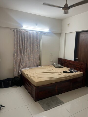 Bedroom in 2 BHK Apartment at Supriya Towers, Aundh – for Rent