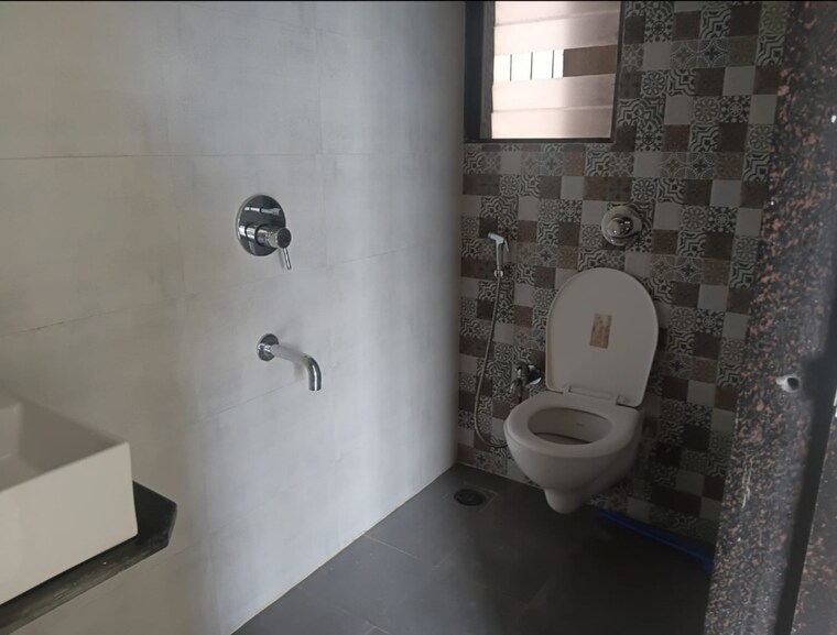 Bathroom, vihang-valley-phase-3 2 Bedroom 640 Sq.Ft. Apartment In Kasarvadavali Thane 9136626