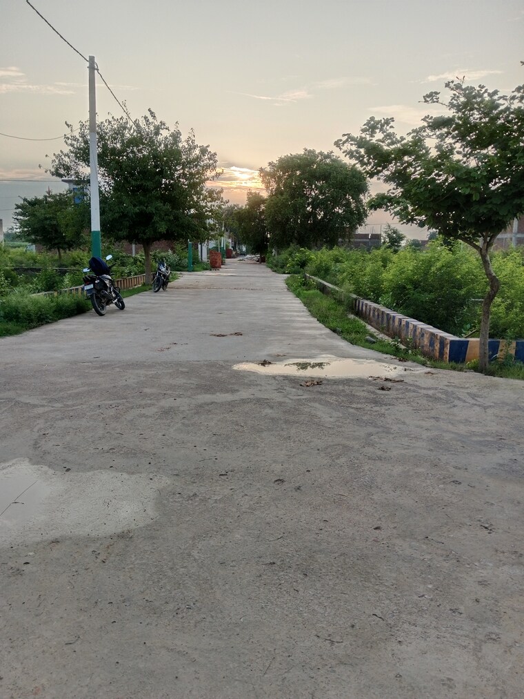 undefined, gwalior road  165 Sq.Yd. Plot In Gwalior Road Agra 9136625