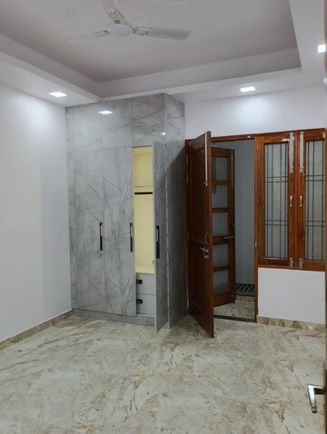 Building Lobby in 2 BHK Independent House at Gomti Nagar – for Rent
