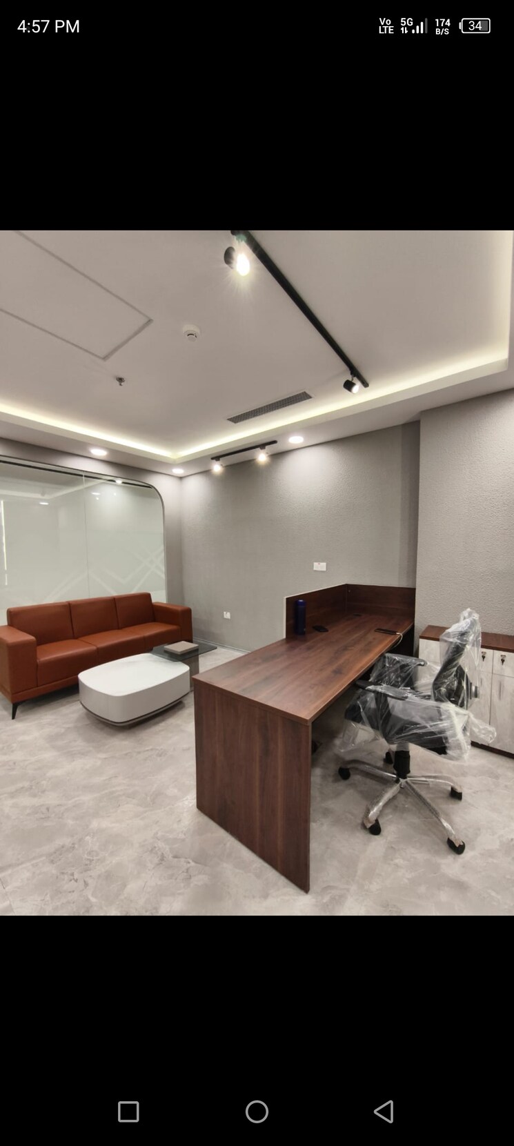 Living Room, bestech-business-tower Commercial Office Space 5800 Sq.Ft. In Sector 48 Gurgaon 9136716