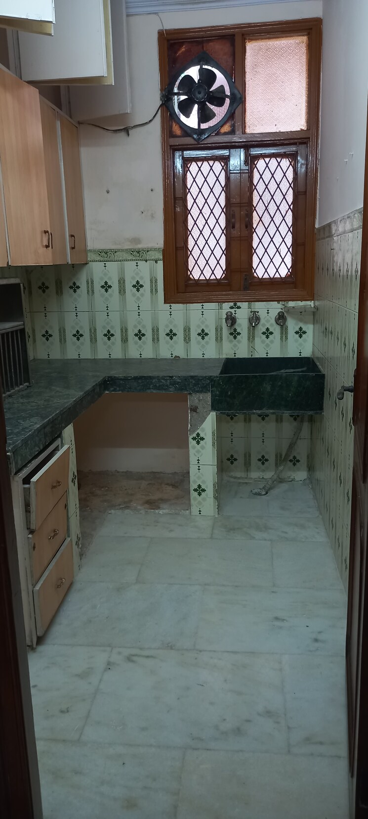 Kitchen, ip extension 3 Bedroom 900 Sq.Ft. Builder Floor In Ip Extension Delhi 9136741