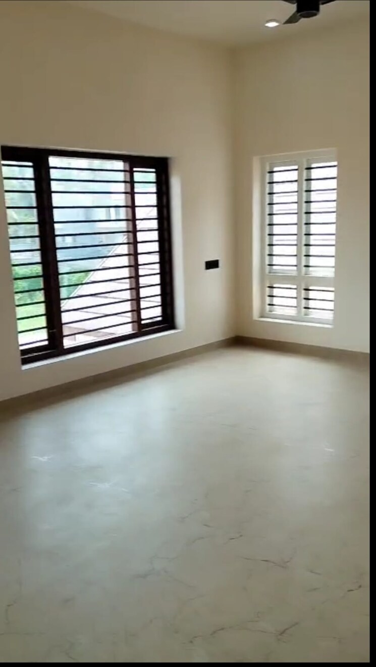 Room, kuttoor 4 Bedroom 3001 Sq.Ft. Independent House In Kuttoor Thrissur 9136738