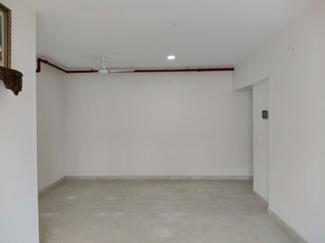 Room in 2 BHK Apartment at K Raheja Ascencio, Chandivali – for Rent