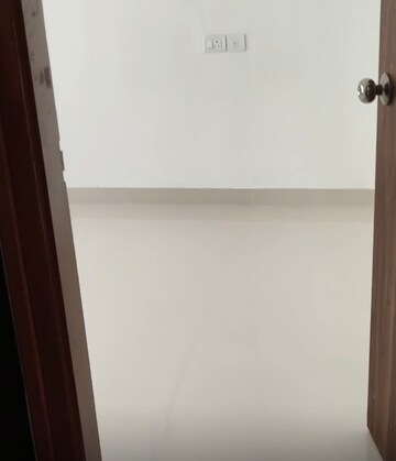 1 BHK Apartment For Rent in Lokhandwala Whispering Palms, Kandivali East