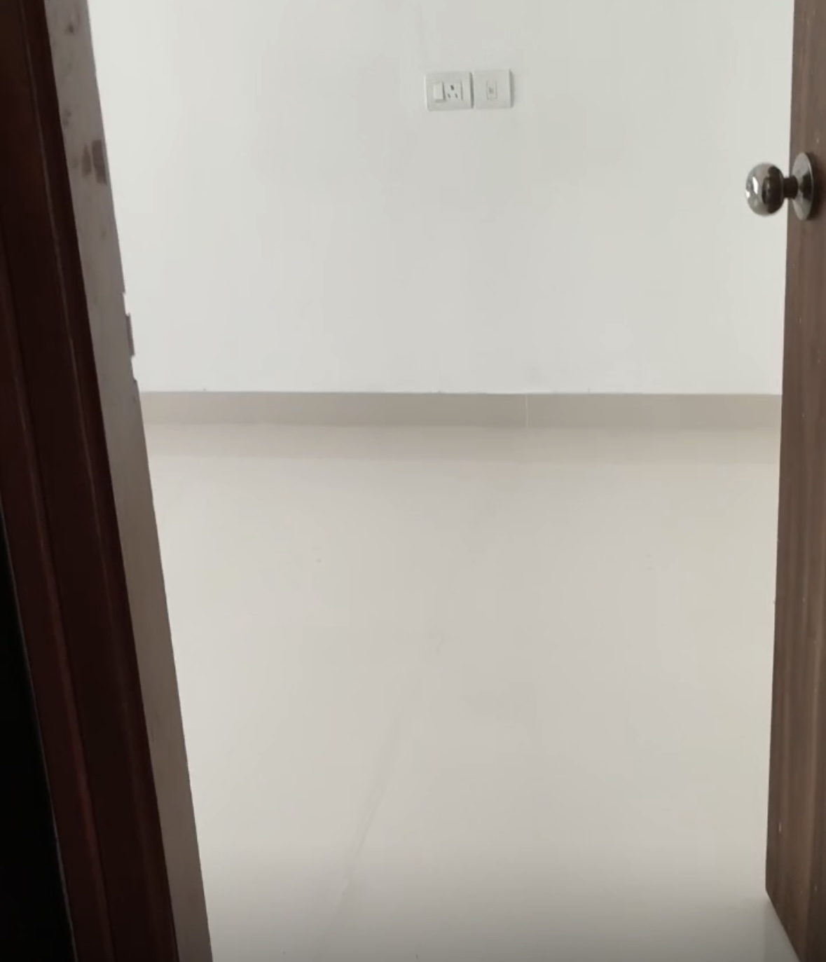 1 BHK Apartment For Rent in Lokhandwala Whispering Palms