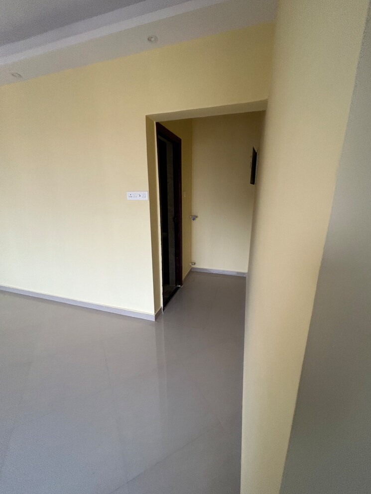 Room, lokhandwala-whispering-palms 1 Bedroom 440 Sq.Ft. Apartment In Kandivali East Mumbai 9136836