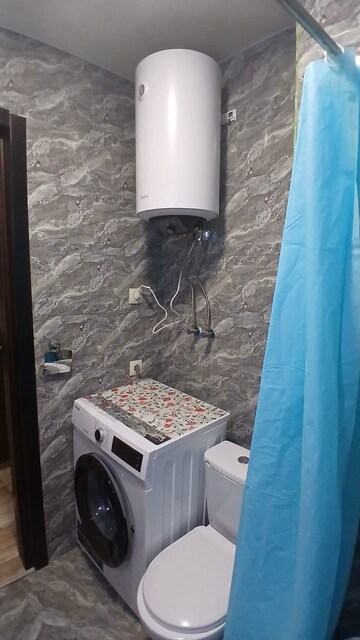 Bathroom in 4 BHK Builder Floor at Bawadia Kalan – for Sale