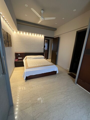 Bedroom in 4 BHK Apartment at Supreme Signature Chembur, Chembur – for Rent