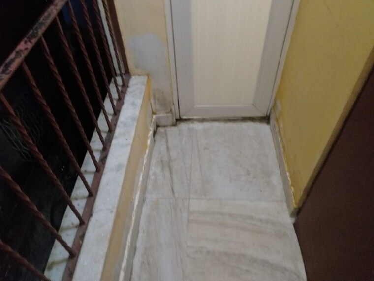 Balcony, new alipore 2 Bedroom 850 Sq.Ft. Apartment In New Alipore Kolkata 9137128