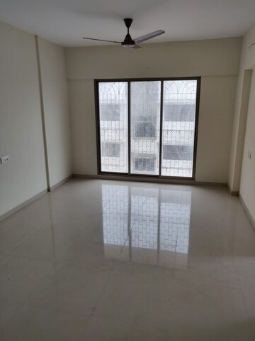 Room in 2 BHK Apartment at Andheri West – for Rent