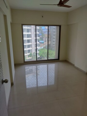 Room in 2 BHK Apartment at Andheri West – for Rent