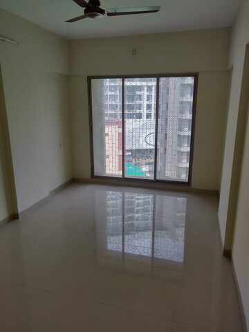 Room in 2 BHK Apartment at Andheri West – for Rent