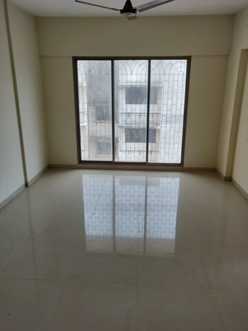 Room in 2 BHK Apartment at Andheri West – for Rent