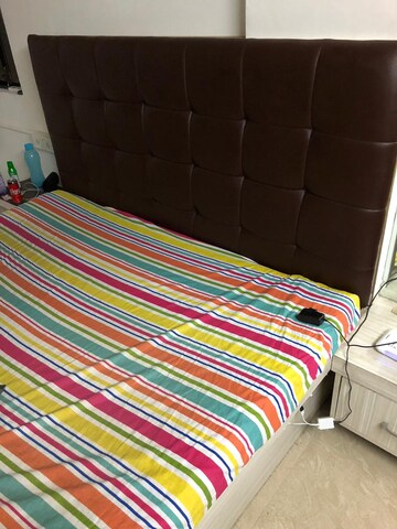 Bedroom in 2 BHK Apartment at Andheri West – for Rent