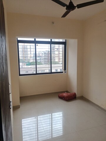 Room in 1 BHK Apartment at Ganoomal Mansion CHS, Wadala West – for Rent