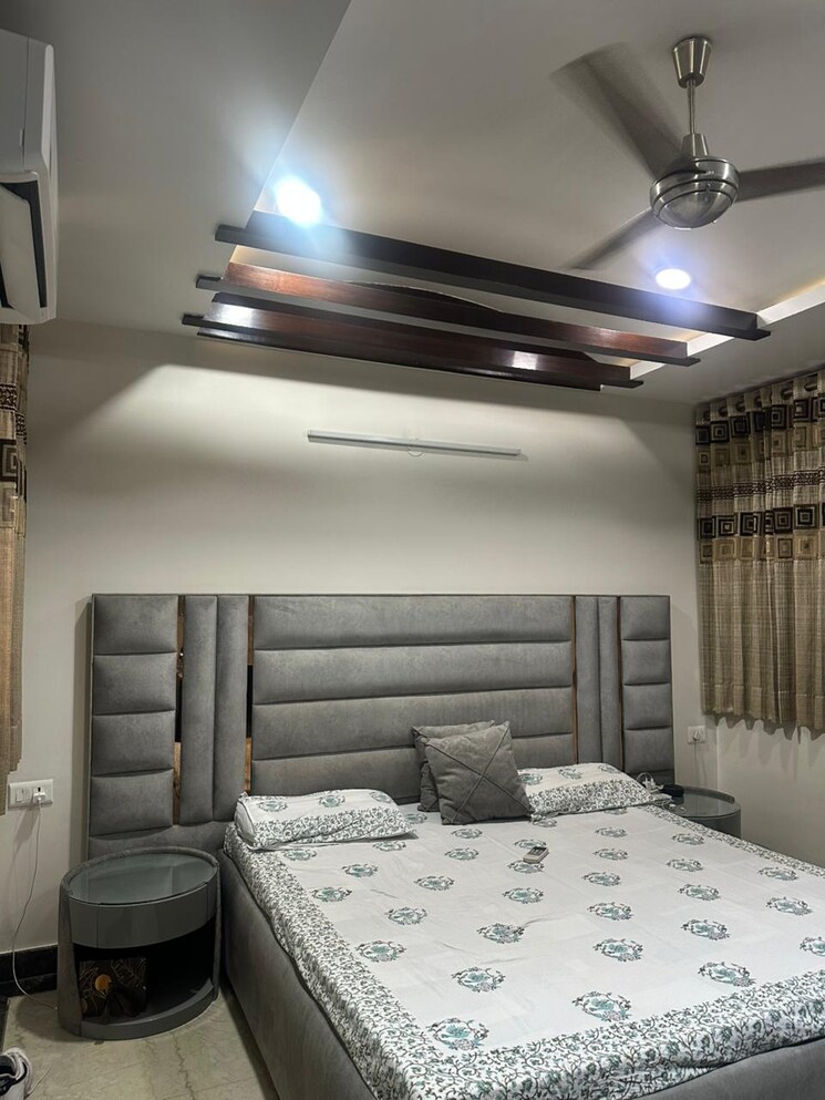 Living Room, saya-zenith 3 Bedroom 1652 Sq.Ft. Apartment In Ahinsa Khand 2 Ghaziabad 9137323