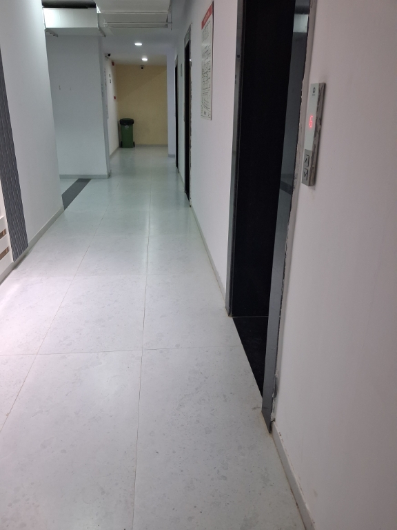 Office Space For Rent in Kandivali West