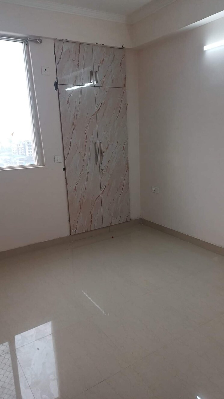 Room, amrapali-golf-homes 3 Bedroom 1115 Sq.Ft. Apartment In Sector 4 Greater Noida Greater Noida 9137437