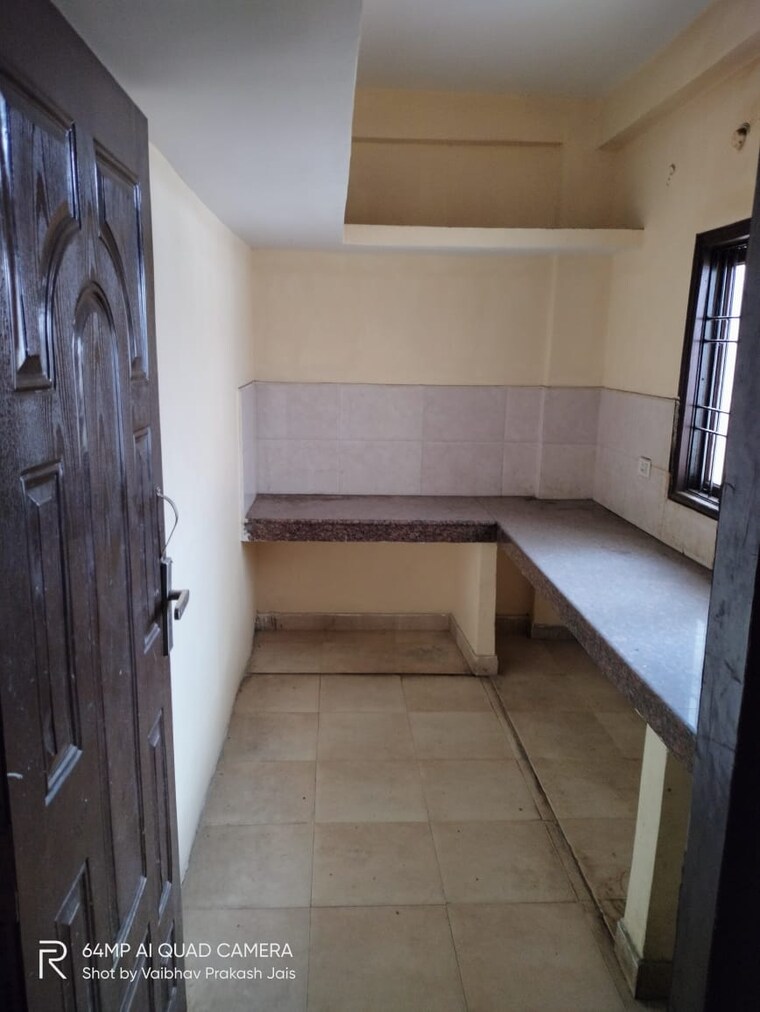 Kitchen, chetganj 2 Bedroom 800 Sq.Ft. Apartment In Chetganj Varanasi 9137447