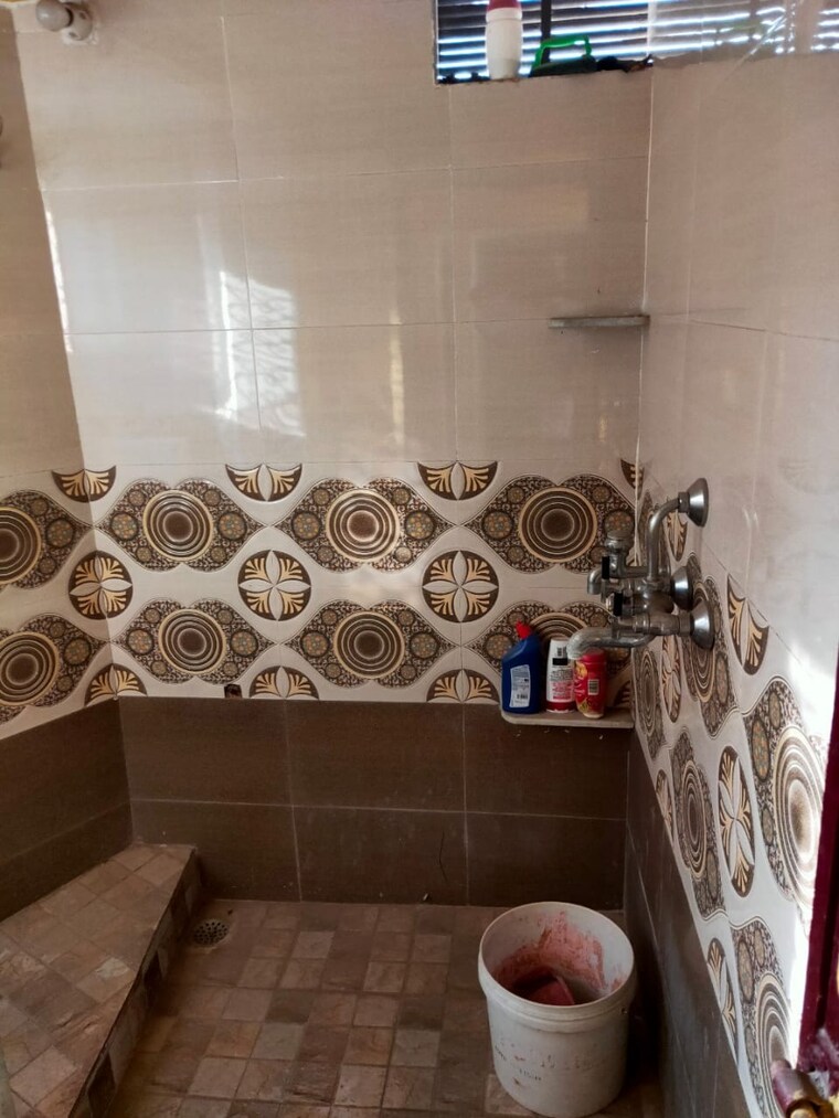 Bathroom, chetganj 2 Bedroom 800 Sq.Ft. Apartment In Chetganj Varanasi 9137447