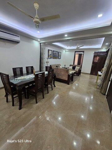 4 BHK Builder Floor For Rent in Sector 52