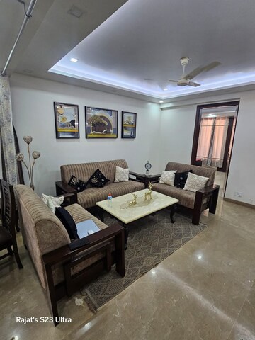 Living Room in 4 BHK Builder Floor at Sector 52 – for Rent