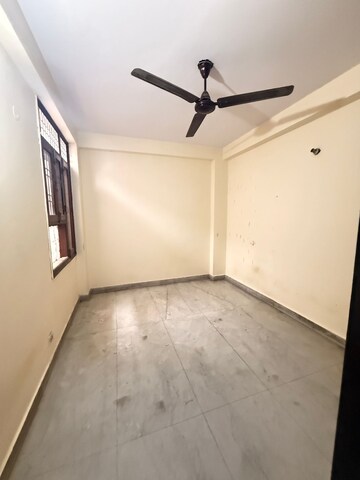 Room in 1 BHK Builder Floor at Chattarpur – for Rent