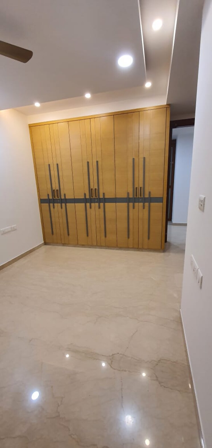 Room, green park extension 3 Bedroom 2200 Sq.Ft. Builder Floor In Green Park Extension Delhi 9137487