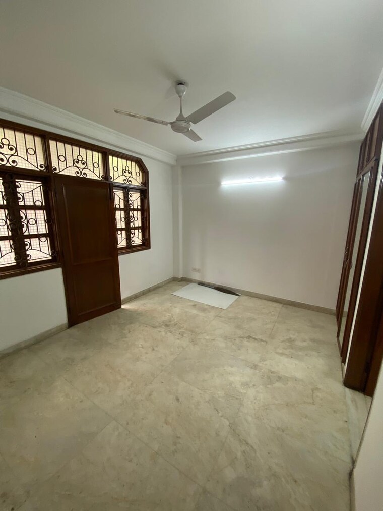 Room, saket 4 Bedroom 2200 Sq.Ft. Apartment In Saket Delhi 9137510