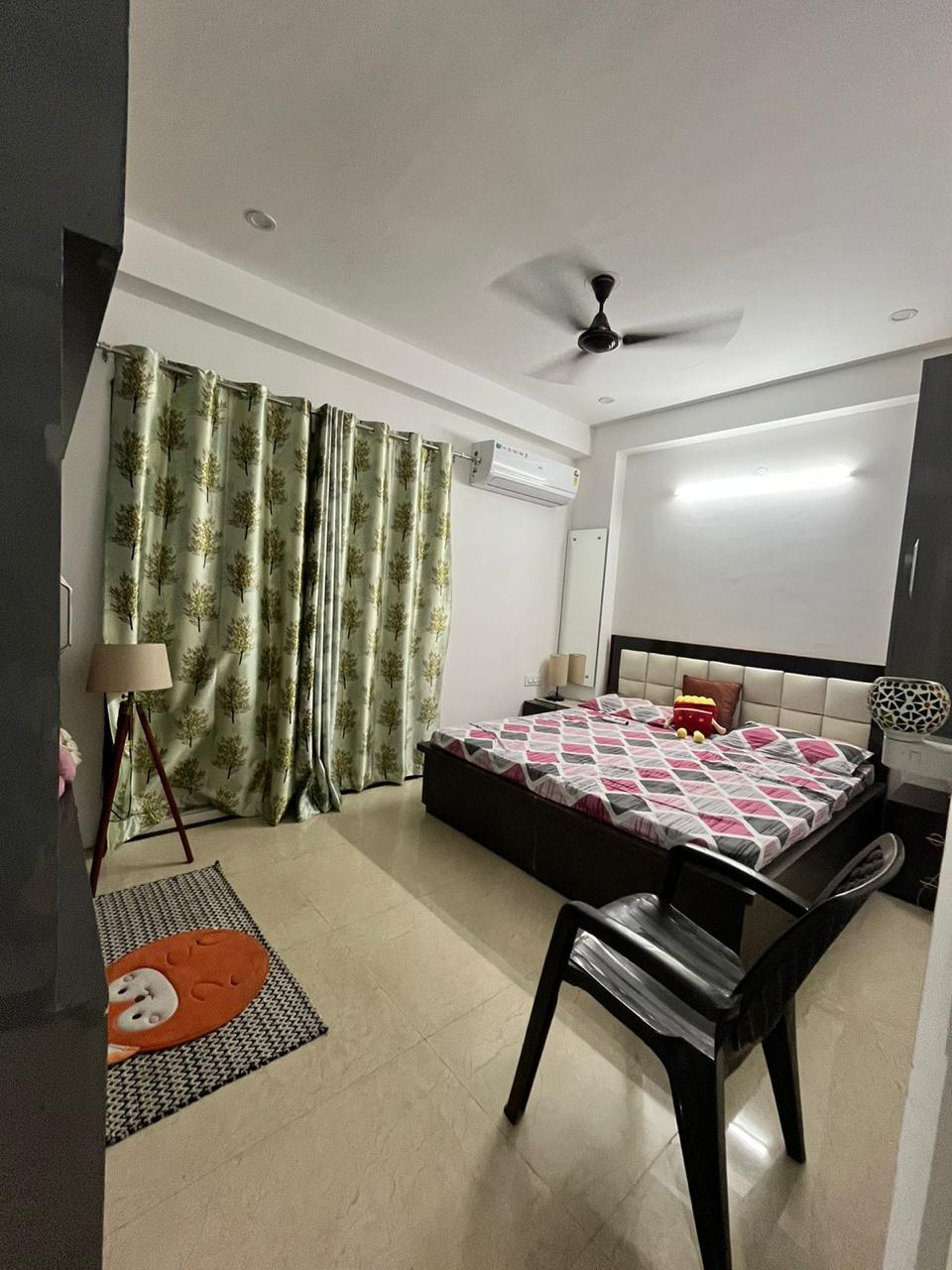 1 BHK Builder Floor For Rent in Sector 52