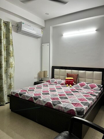 Bedroom in 1 BHK Builder Floor at Sector 52 – for Rent
