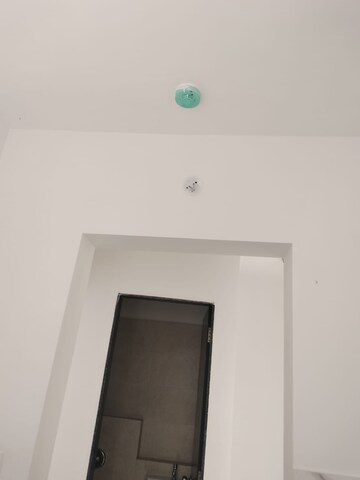  2.5 BHK Apartment at Wadhwa TW Gardens, Kandivali East – for Rent