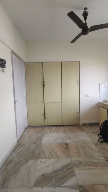 Room in 2 BHK Apartment at Juhu – for Rent