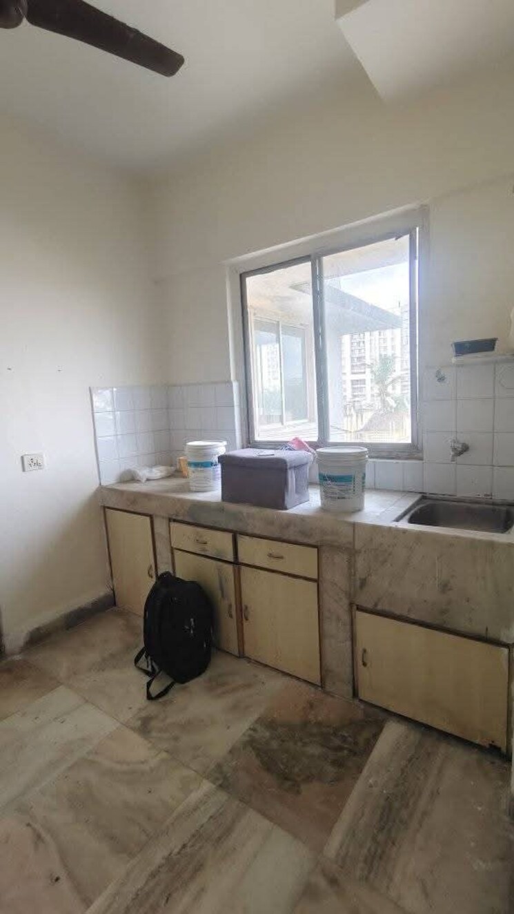 Kitchen, juhu 2 Bedroom 700 Sq.Ft. Apartment In Juhu Mumbai 9137599