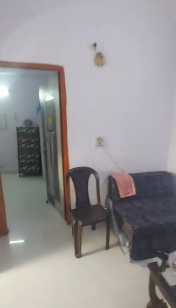 Furnished Amenities in 2 BHK Builder Floor at New Ashok Nagar – for Sale