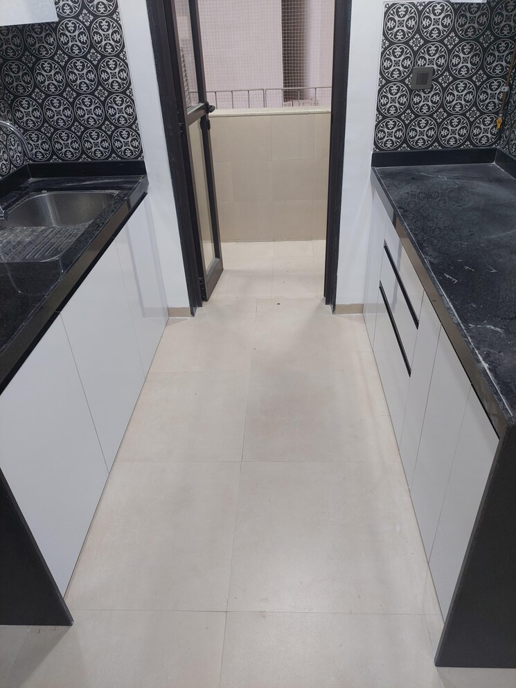 Balcony, lodha-the-park 2 Bedroom 890 Sq.Ft. Apartment In Worli Mumbai 9137615