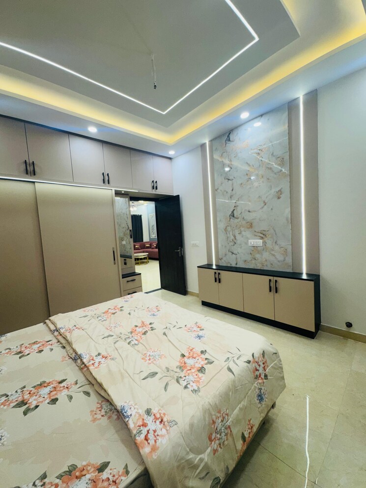 Bedroom, vip road 3 Bedroom 1800 Sq.Ft. Apartment In Vip Road Zirakpur 9137624