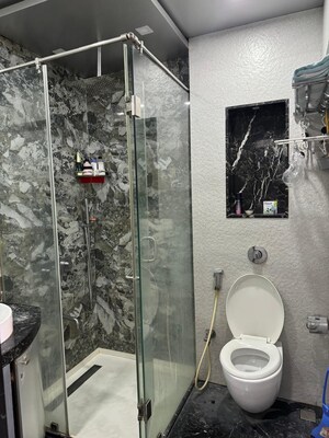 Bathroom in 2 BHK Apartment at HDIL Metropolis Residences, Andheri West – for Sale