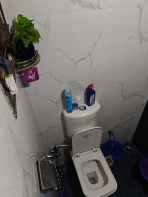 Attached Bathroom in 1 BHK Apartment at Spaghetti Complex, Kharghar – for Sale