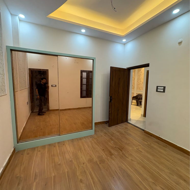 Room, adil nagar 3 Bedroom 1700 Sq.Ft. Villa In Adil Nagar Lucknow 9137655