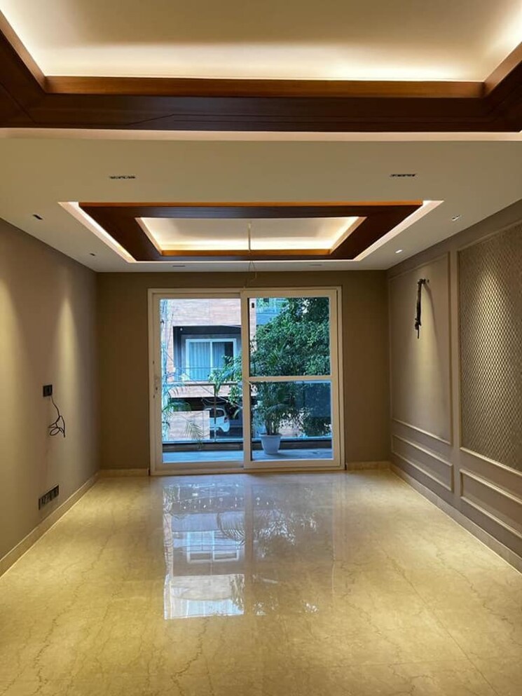  Parking, sector 70 3 Bedroom 1500 Sq.Ft. Builder Floor In Sector 70 Gurgaon 9137646