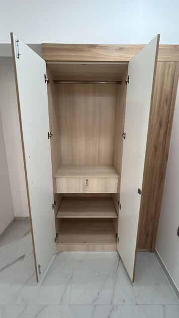Bathroom in 1 BHK Apartment at Nahar Amaryllis Towers and Plaza, Chandivali – for Rent