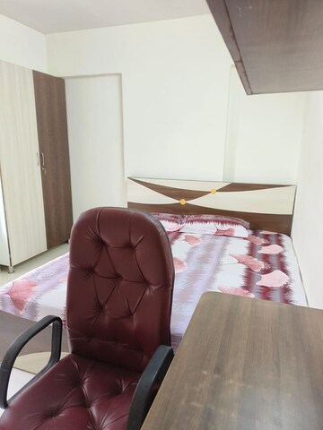 Team Area in 2 BHK Apartment at Royal Heights Pune, Bopodi – for Rent