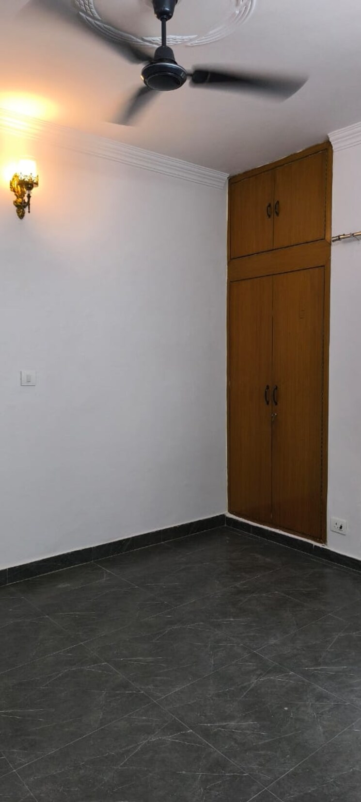 Room, sector 23 dwarka 1 Bedroom 445 Sq.Ft. Apartment In Sector 23 Dwarka Delhi 9137714