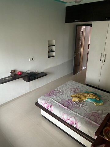 Bedroom in 4 BHK Apartment at Imperial Heights Goregaon West, Goregaon West – for Rent